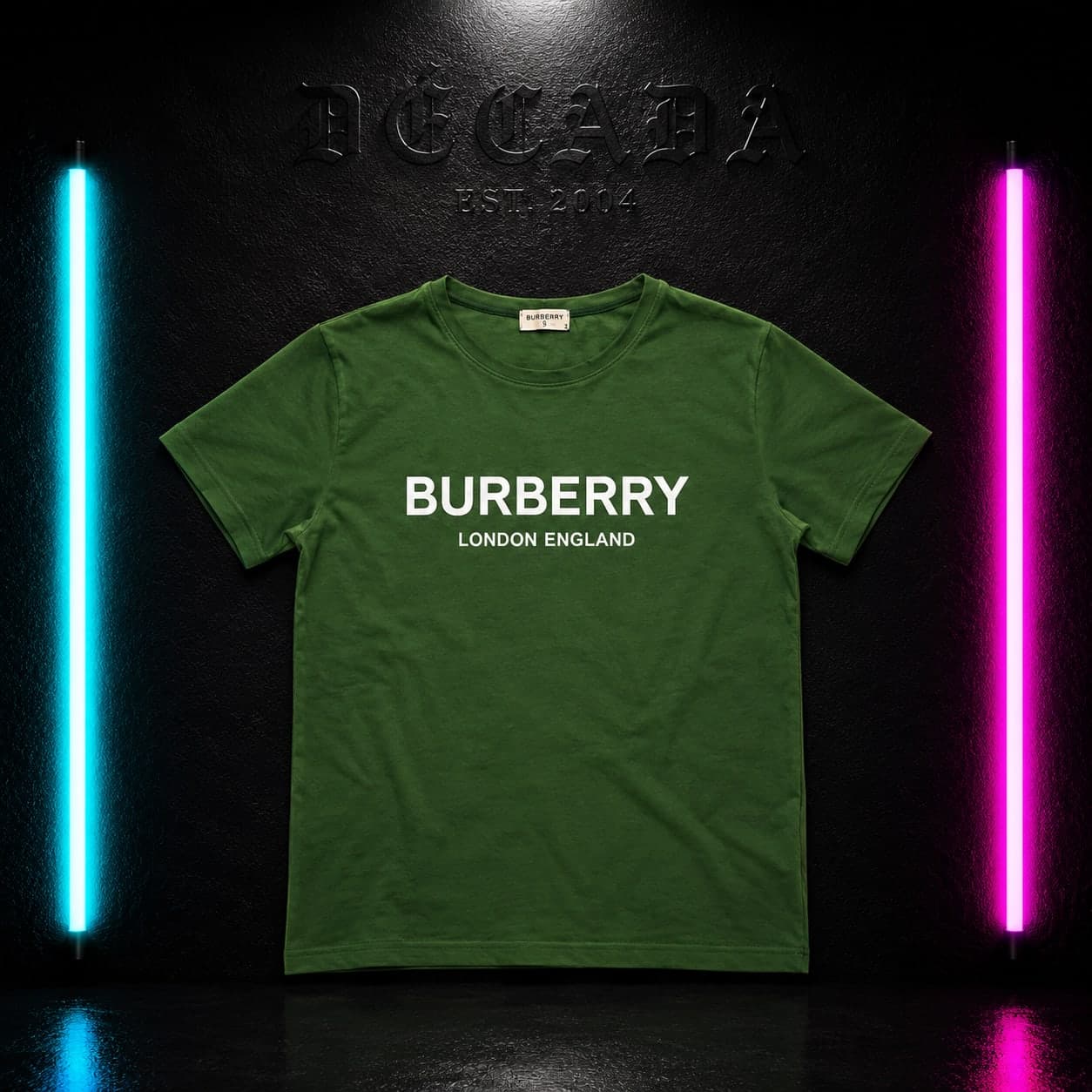 Camiseta Burberry verde, talla S